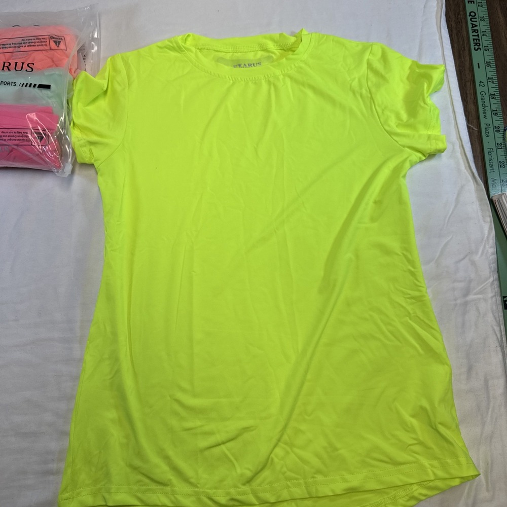 4 Pack: Youth Girls Athletic Shirts, Short Sleeve Dry Fit Tech Tshirts L 14y